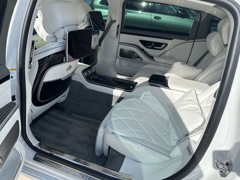 Used 2025 Mercedes-Benz Maybach S 580 4MATIC image 7
