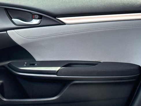 Certified 2018 Honda Civic EX image 19