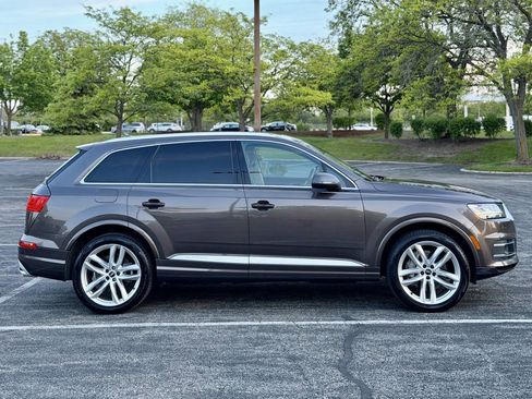 Used 2017 Audi Q7 3.0T Prestige AWD/4WD image 4