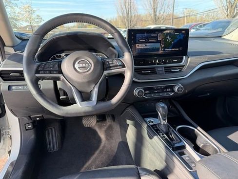 Used 2024 Nissan Altima 2.5 SL image 13