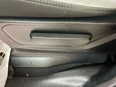 Certified 2019 RAM 1500 Big Horn AWD/4WD image 12