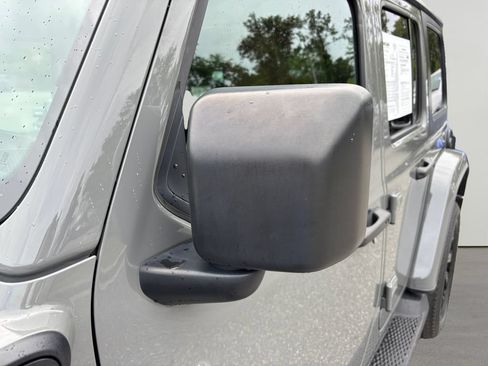Used 2023 Jeep Wrangler Unlimited Sahara w/ Cold Weather Group AWD/4WD image 11