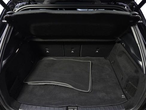 Used 2025 Mercedes-Benz GLA 250 4MATIC image 17