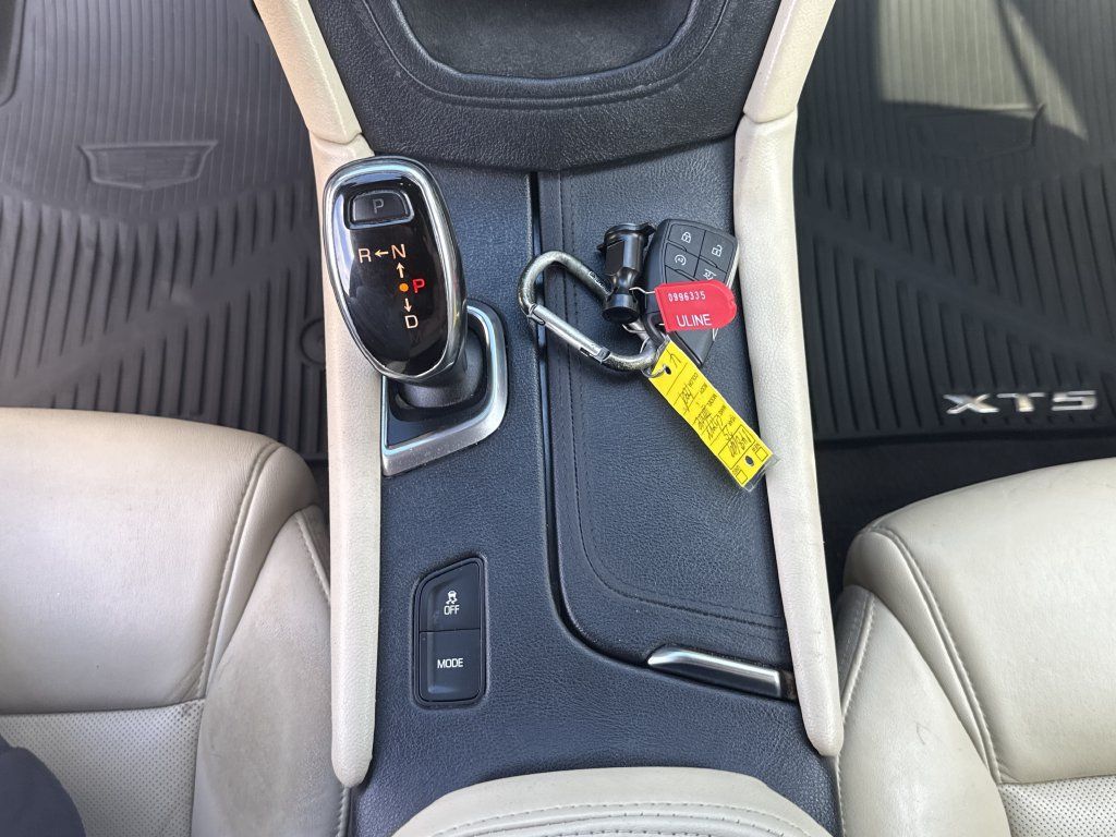 Used 2019 Cadillac XT5 Premium Luxury FWD image 27