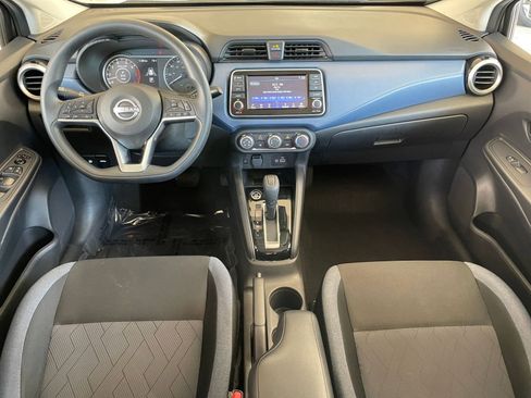 Used 2025 Nissan Versa SV image 31