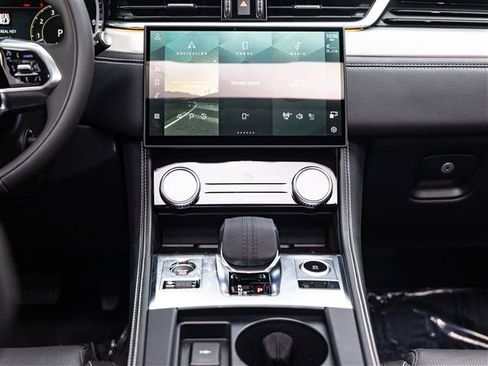 New 2025 Jaguar F-PACE R-Dynamic S AWD/4WD image 30