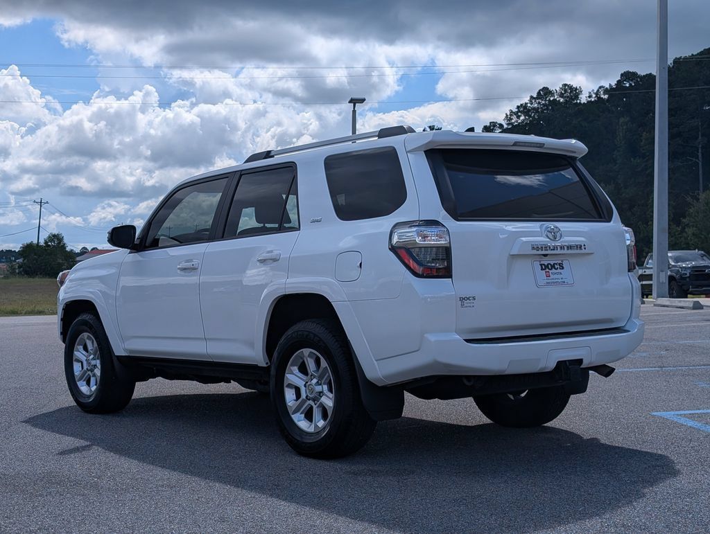 Used 2023 Toyota 4Runner SR5 Premium w/ Moonroof Package RWD image 3