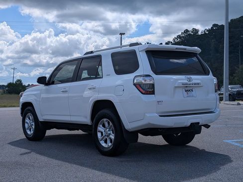 Used 2023 Toyota 4Runner SR5 Premium w/ Moonroof Package RWD image 3