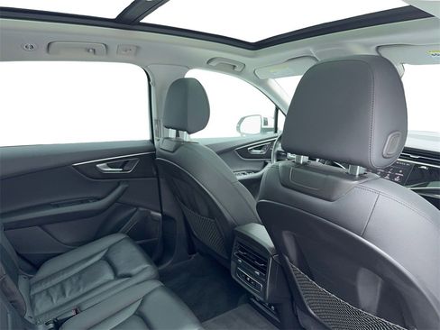 Used 2021 Audi Q7 3.0T Premium Plus image 49