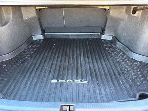 Used 2022 Toyota Camry LE image 15