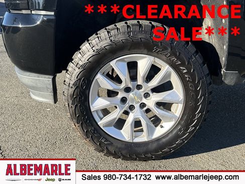 Used 2018 Chevrolet Silverado 1500 LT w/ All Star Edition image 9