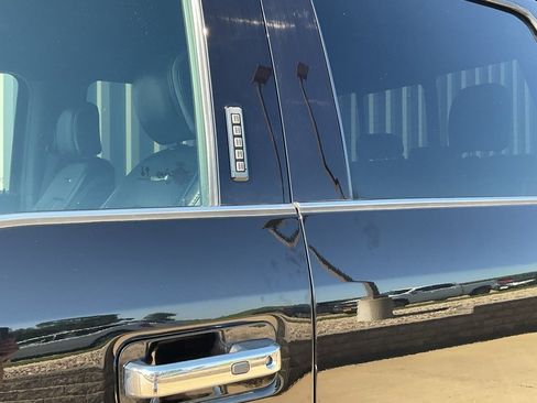 Used 2021 Ford F350 Platinum w/ Tremor Off-Road Package image 7