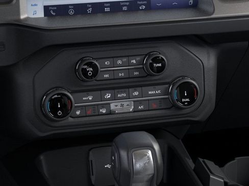 New 2025 Ford Bronco Outer Banks w/ Sasquatch Package image 16