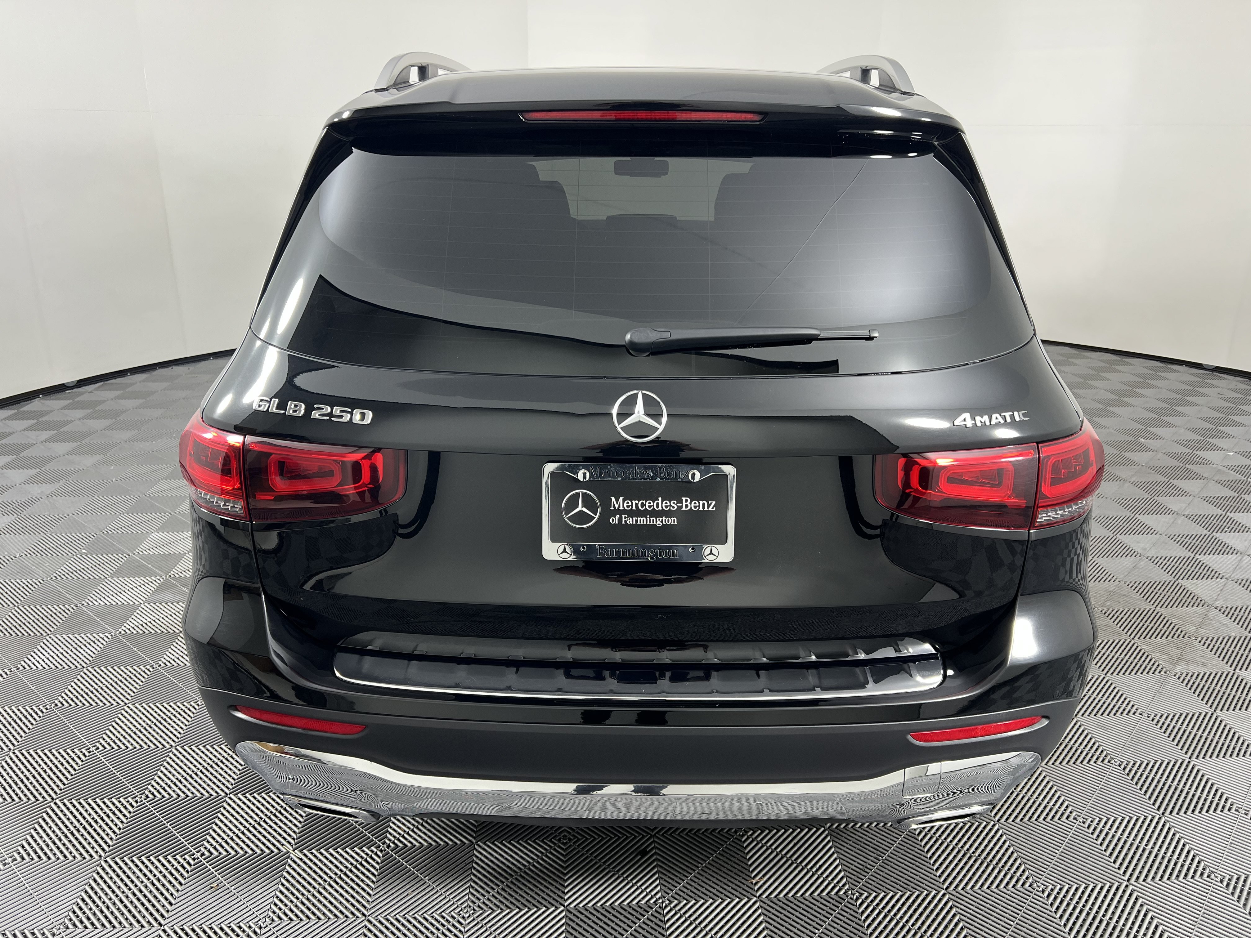 Certified 2023 Mercedes-Benz GLB 250 4MATIC image 11