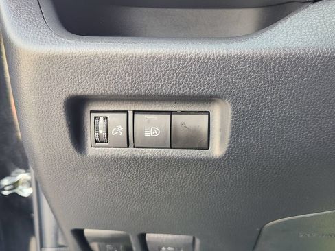 Used 2023 Toyota RAV4 LE FWD image 20