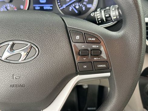 Used 2020 Hyundai Tucson Value AWD/4WD image 19
