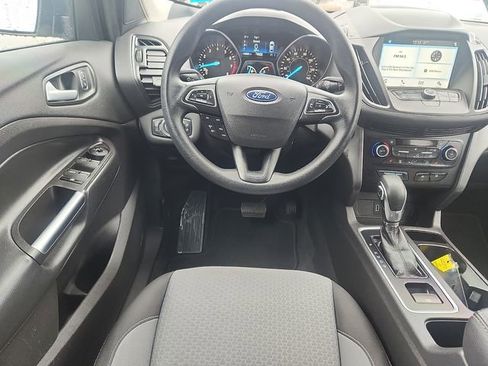 Certified 2019 Ford Escape SE image 9