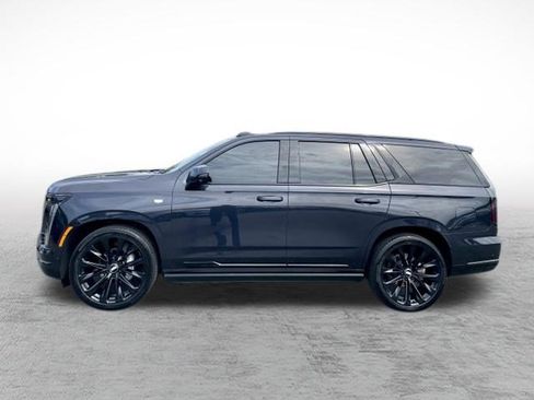 Used 2025 Cadillac Escalade Sport Platinum w/ LPO, ONYX Package AWD/4WD image 8
