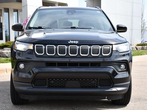 Used 2022 Jeep Compass Latitude AWD/4WD image 10