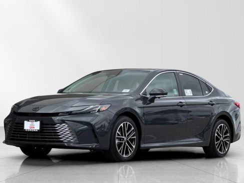 New 2026 Toyota Camry XLE AWD/4WD image 7