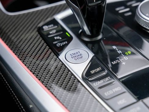 Used 2022 BMW X5 M50i w/ Premium Package image 11