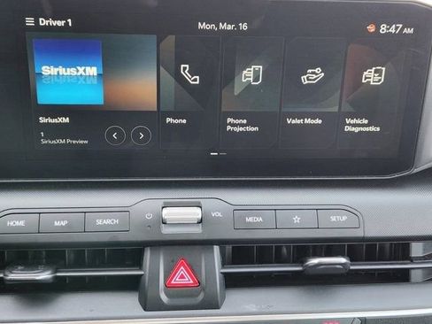 Used 2025 Kia K4 LXS image 15