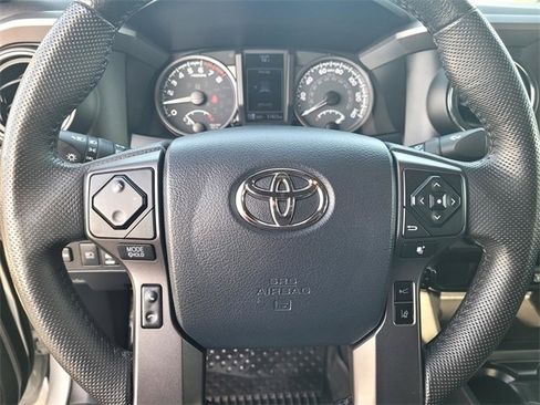 Certified 2020 Toyota Tacoma TRD Sport image 24