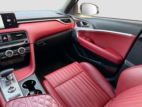 Used 2023 Genesis G70 2.0T w/ Sport Prestige Package image 25