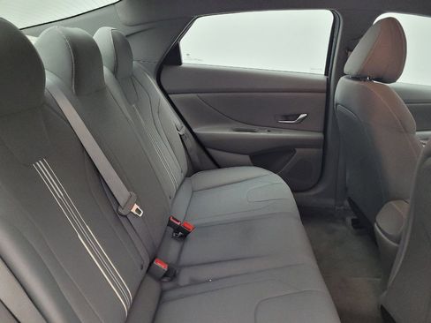 Used 2021 Hyundai Elantra SEL FWD image 19
