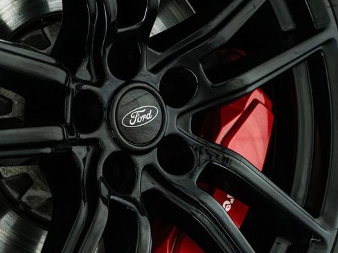 Used 2021 Ford Mustang Shelby GT500 w/ Technology Package image 21