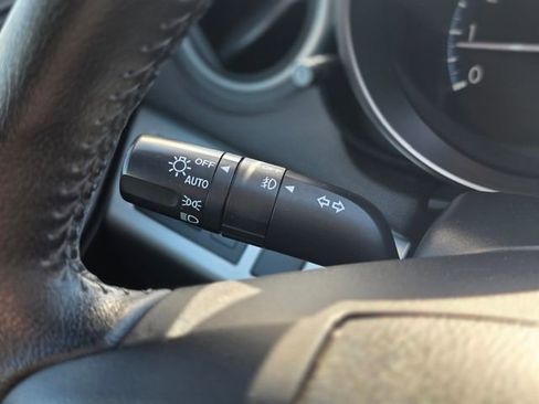 Used 2013 MAZDA MAZDA3 i Grand Touring w/ Tech Pkg image 29