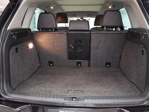 Used 2016 Volkswagen Tiguan SE image 17