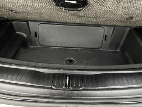 Used 2024 Jeep Grand Cherokee L Limited w/ Luxury Tech Group II image 45