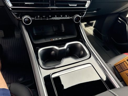 New 2026 Chevrolet Traverse RS w/ LPO, Floor Liner Package image 11