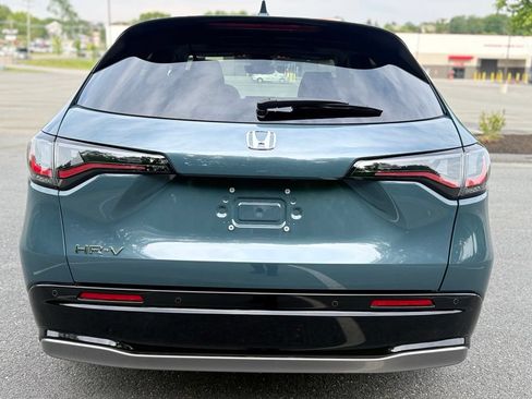 Used 2024 Honda HR-V EX-L image 6
