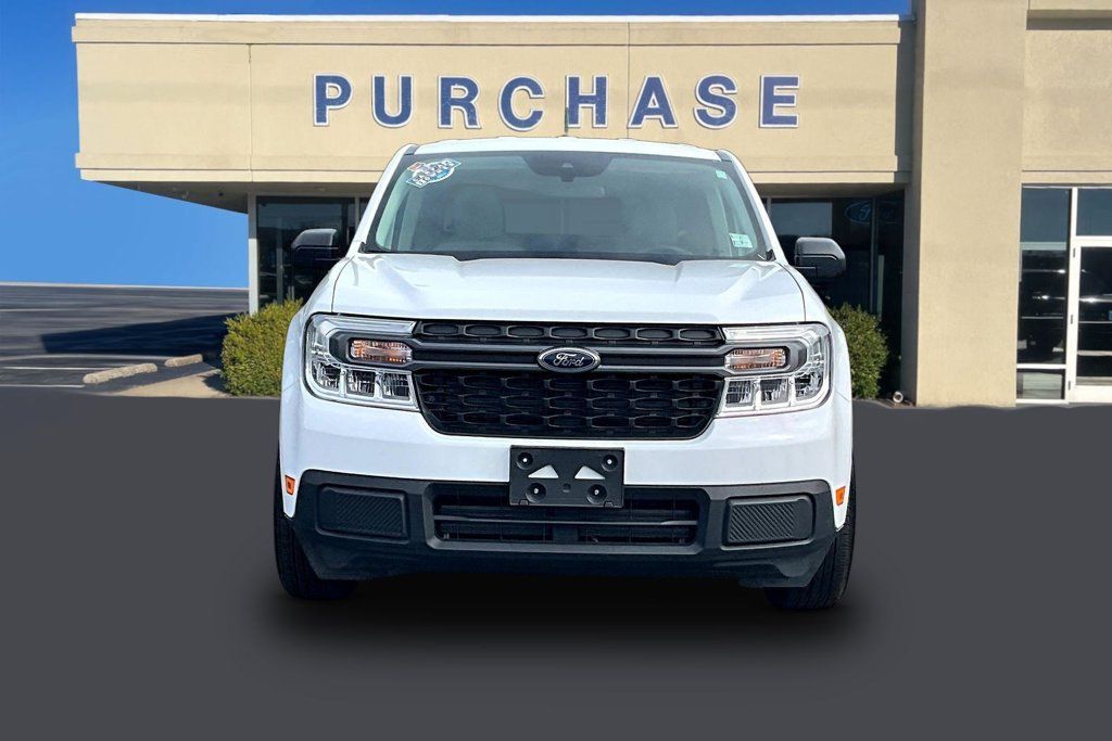 Used 2024 Ford Maverick XLT FWD image 2