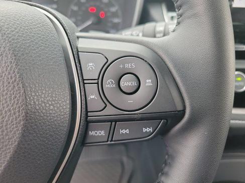 Used 2025 Toyota Corolla SE FWD image 20