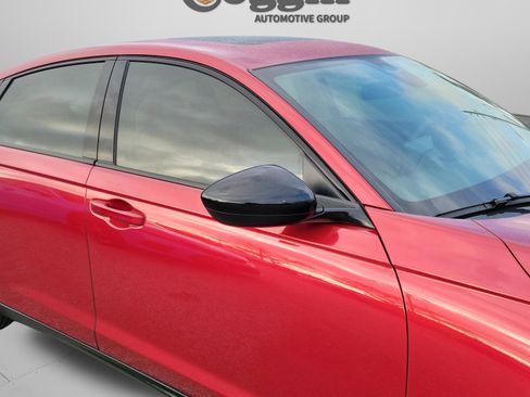 Used 2025 Honda Accord SE image 11