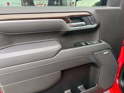 Used 2025 GMC Sierra 1500 Elevation AWD/4WD image 18