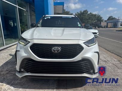 Used 2022 Toyota Highlander XSE