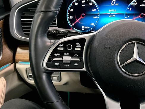 Used 2022 Mercedes-Benz GLE 450 4MATIC image 37