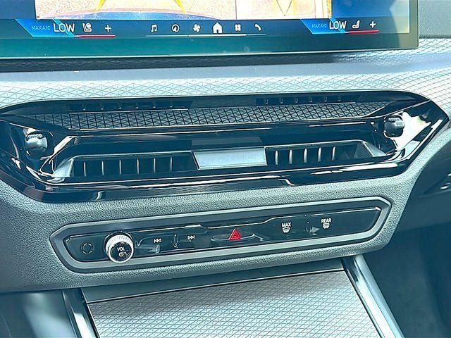 New 2026 BMW 330i Sedan w/ M Sport Package RWD image 55