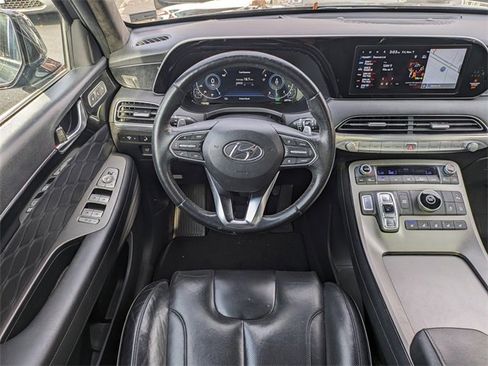 Used 2022 Hyundai Palisade Calligraphy w/ Winter Package image 16