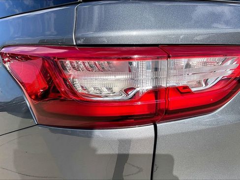 Used 2018 Chevrolet Traverse Premier w/ Driver Confidence II Package image 39