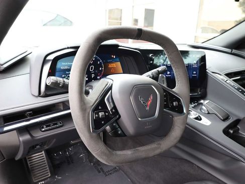 Used 2024 Chevrolet Corvette Stingray Preferred Cpe w/ Z51 Performance Package RWD image 19