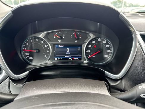 Used 2024 Chevrolet Equinox LT w/ LPO, Cargo Package FWD image 11