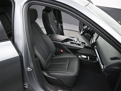 Used 2024 Cadillac Lyriq Luxury w/ LPO, Floor Liner Package image 19