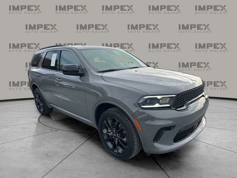 Used 2024 Dodge Durango SXT w/ SXT Blacktop Group image 7