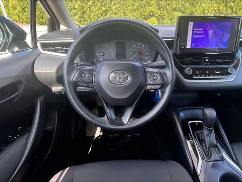 Used 2024 Toyota Corolla LE FWD image 17