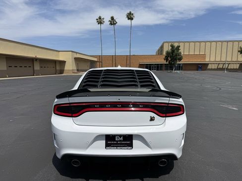 Used 2019 Dodge Charger Scat Pack w/ Technology Group RWD image 6